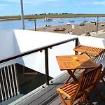 Flamingo House Tatil Evi *